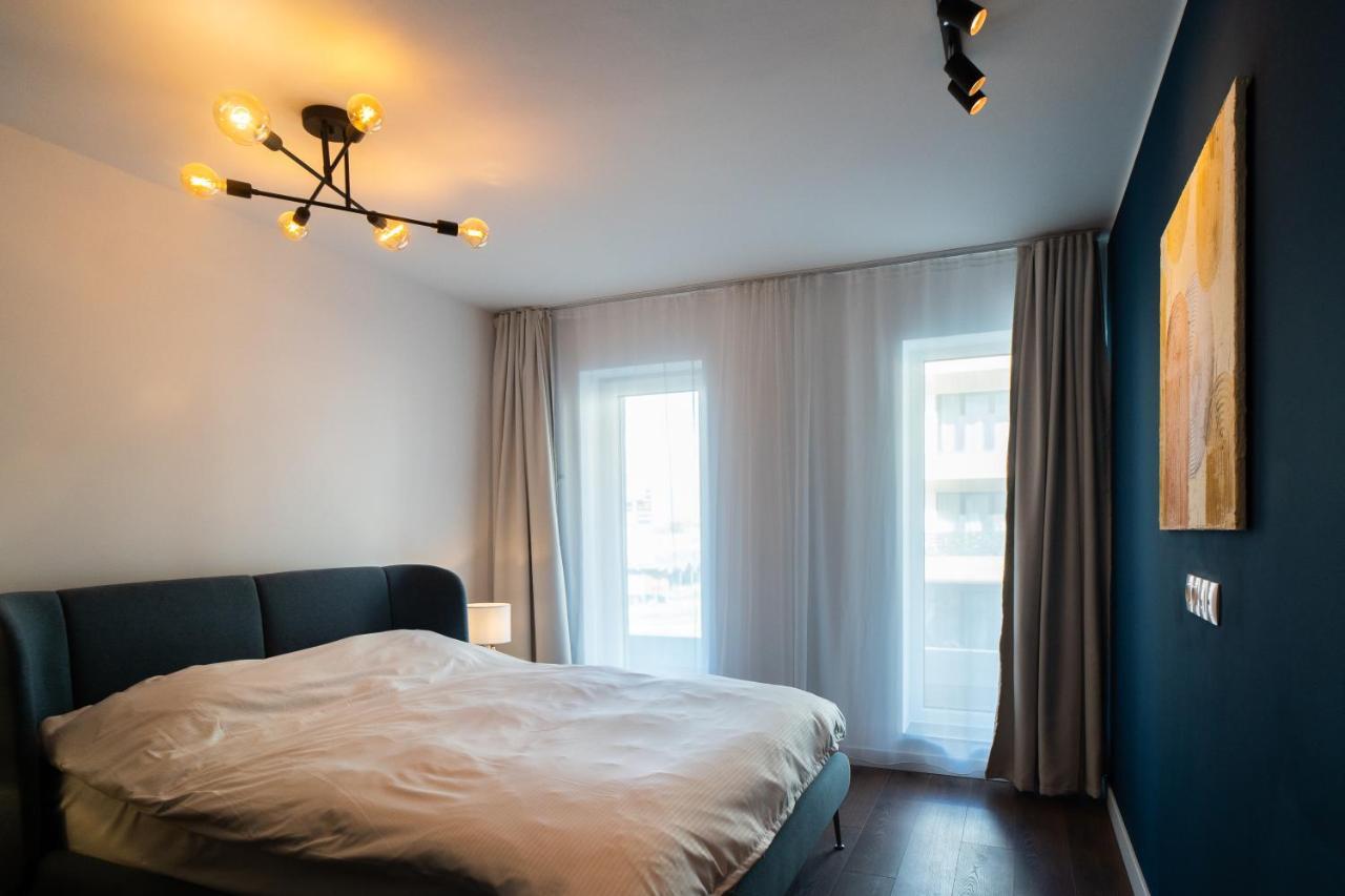 Chill Vibes Apartment Braşov Esterno foto